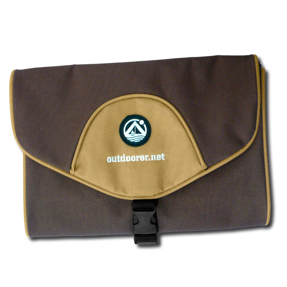 Wash Butler I, braun - kleine Kulturtasche zum Aufhängen